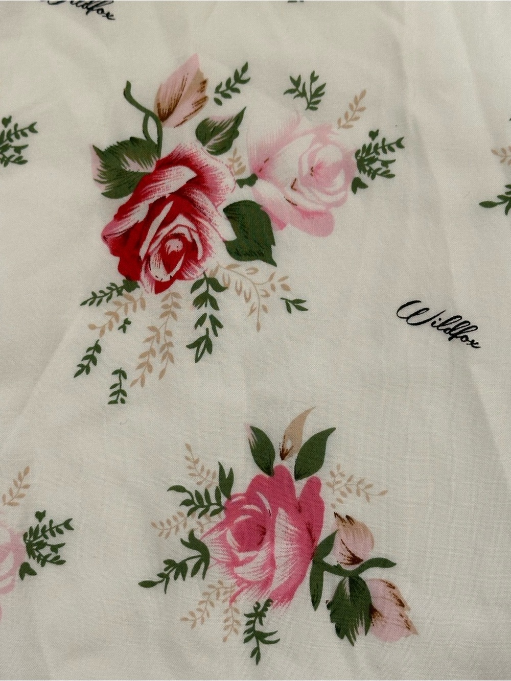 Wildfox White Floral Lace-Trim Robe with Pink Roses - Picture 7 of 10